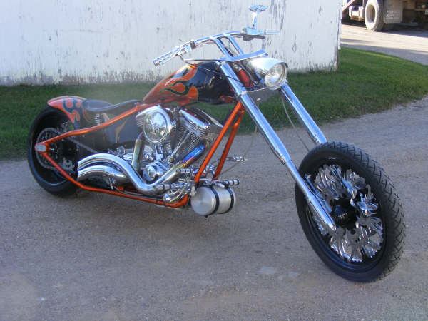 HD custom rigid chopper - 300 rear RSD