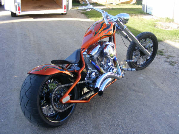 HD custom rigid chopper - 300 rear RSD
