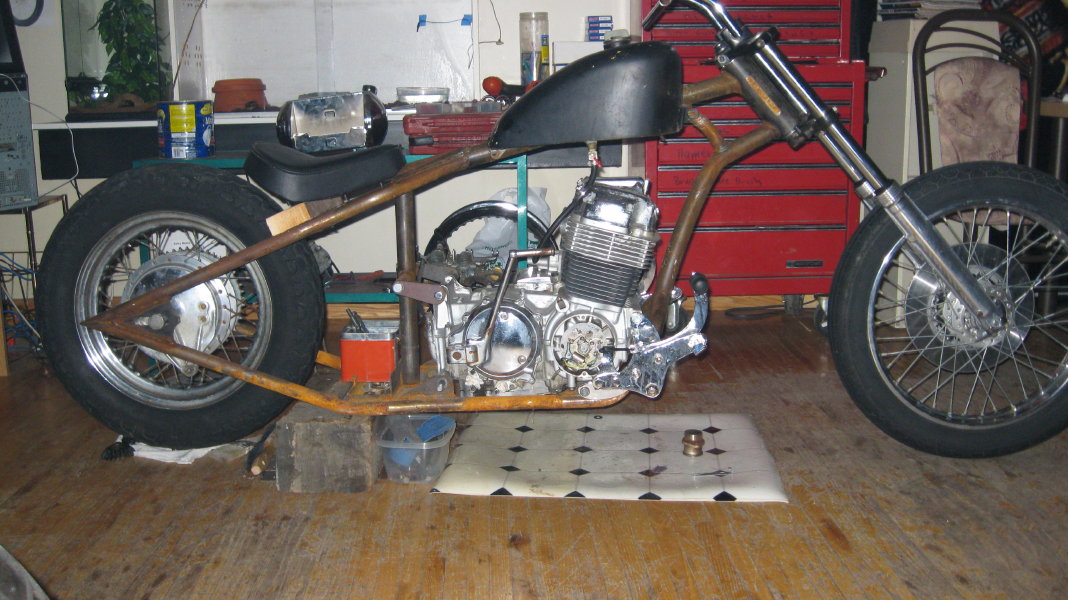 Honda CB750 - custom rigid chopper